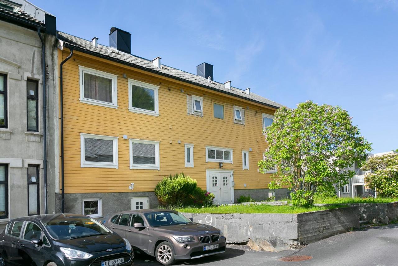 Sentrum Leilighet Ålesund Extérieur photo